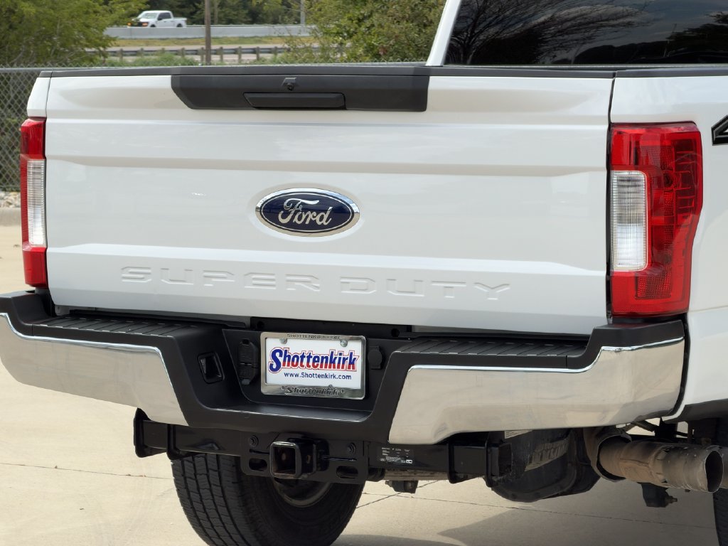 Used 2019 Ford F250 XLT w/ Snow Plow Prep Package AWD/4WD image 6