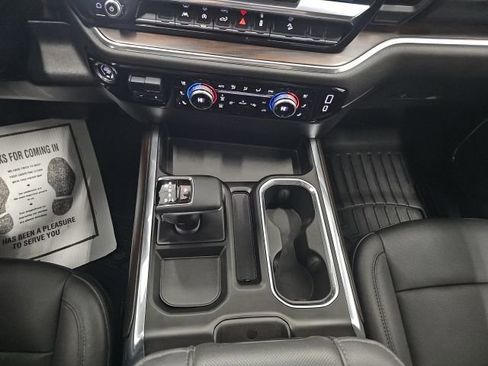 Used 2024 GMC Sierra 1500 SLT w/ SLT Convenience Package AWD/4WD image 26