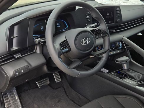 New 2026 Hyundai Elantra SEL Sport Premium FWD image 18
