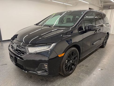 Used 2025 Honda Odyssey Sport-L image 4