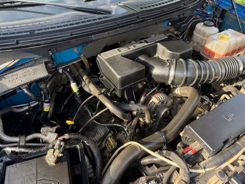 Used 2012 Ford F150 Raptor w/ Raptor Luxury Pkg image 38