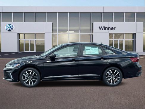 New 2026 Volkswagen Jetta SE FWD image 2
