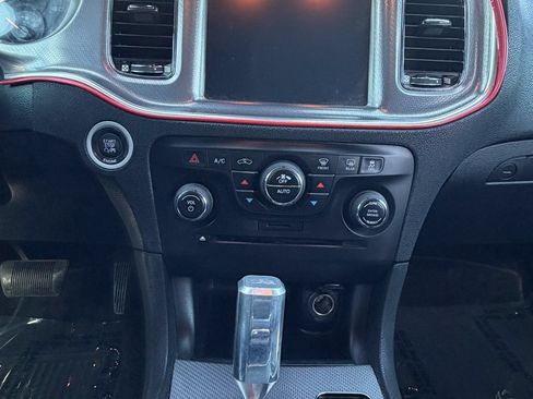 Used 2011 Dodge Charger R/T RWD image 17