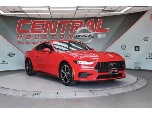 Used 2024 Ford Mustang Premium image 1