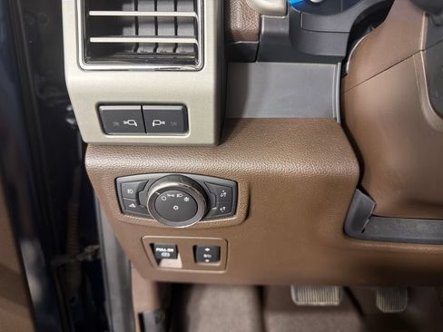Used 2019 Ford F150 King Ranch w/ Equipment Group 601A Luxury AWD/4WD image 15