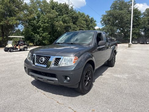 Used 2015 Nissan Frontier SV w/ SV Value Truck Package RWD image 1