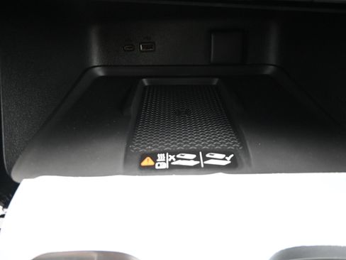New 2026 Chevrolet Traverse LT w/ Sun and Wheel Package FWD image 21