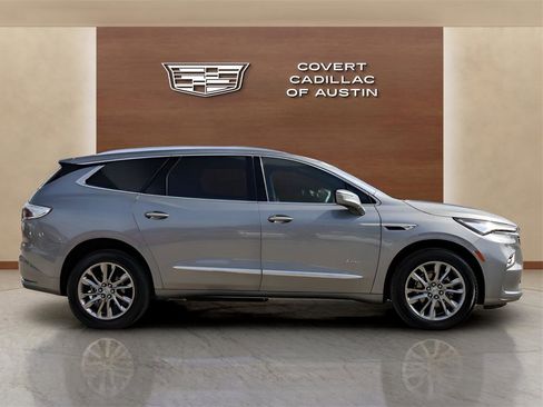 Used 2024 Buick Enclave Avenir w/ Avenir Technology Package image 5