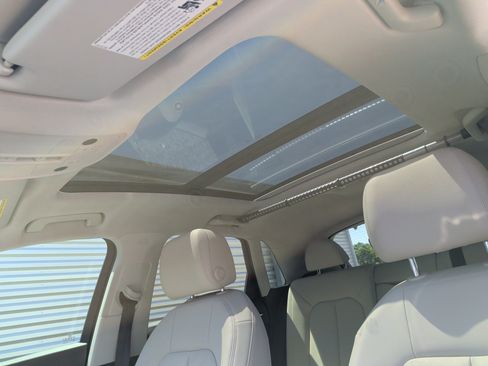 Used 2019 Audi Q3 2.0T Premium Plus AWD/4WD image 26