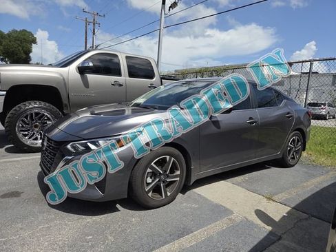 Used 2024 Nissan Sentra SV FWD image 1