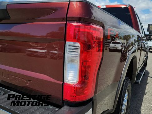 Used 2017 Ford F250 Lariat w/ Lariat Ultimate Package AWD/4WD image 11