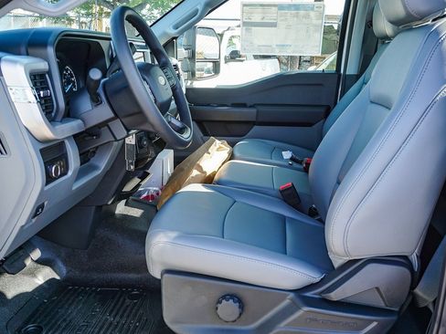 New 2025 Ford F350 XL image 17