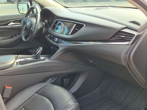 Used 2021 Buick Enclave Avenir w/ LPO, Cargo Package FWD image 23
