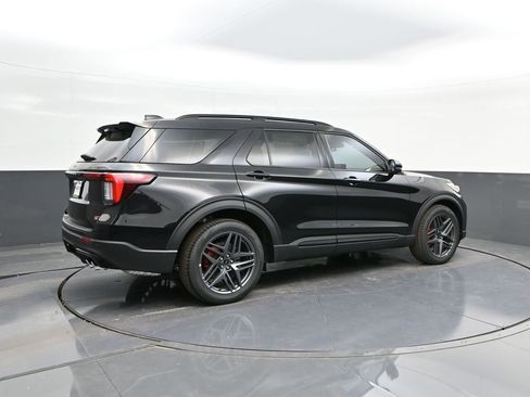 New 2026 Ford Explorer ST w/ Sun And Sound Package image 15