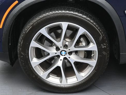 Used 2022 BMW X5 xDrive40i AWD/4WD image 35