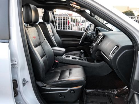 Used 2018 Dodge Durango R/T w/ Blacktop Package image 33