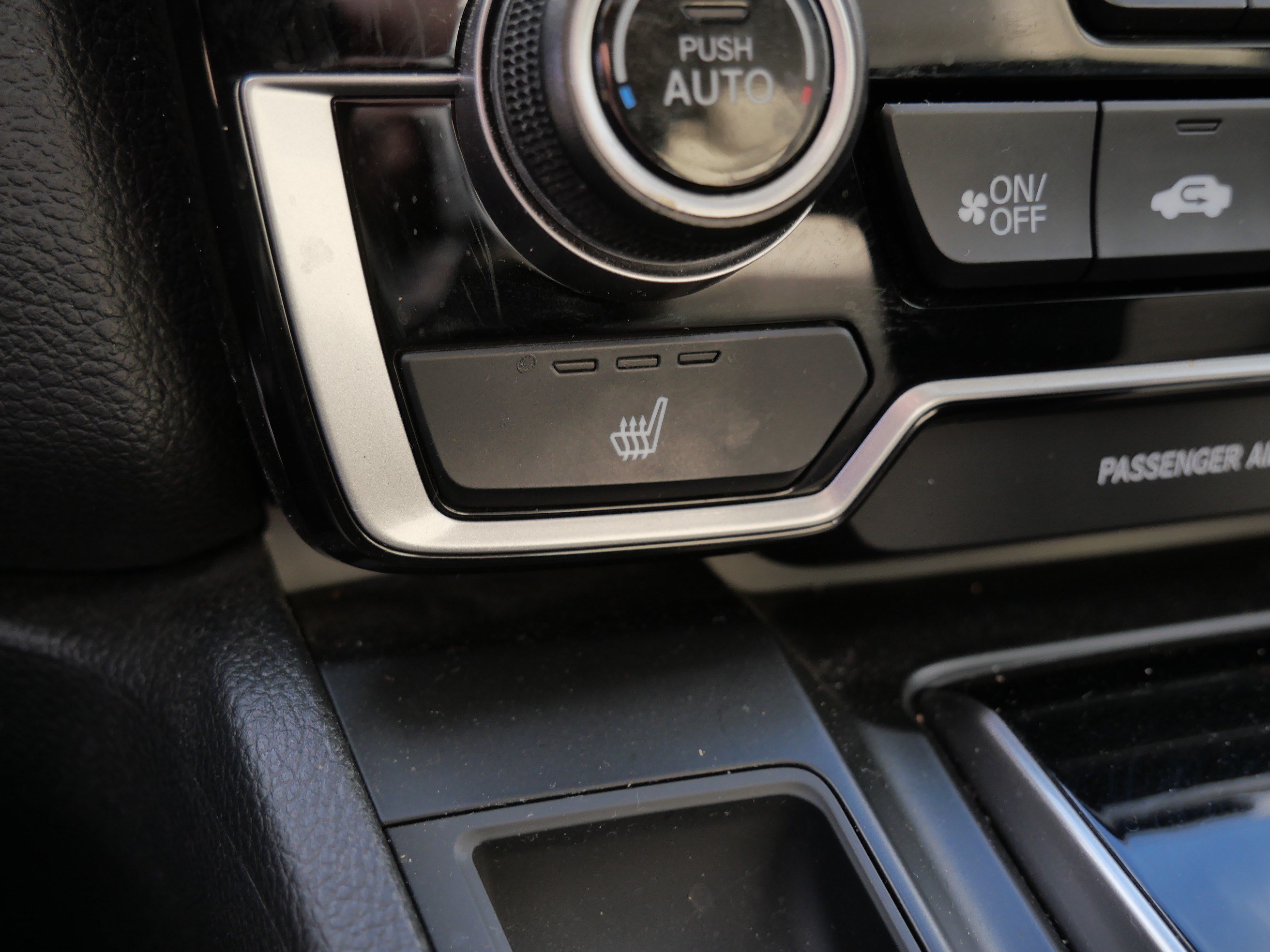 Used 2021 Honda CR-V Touring image 29