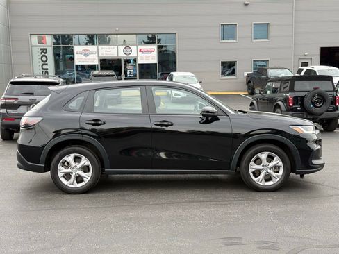 Used 2024 Honda HR-V LX image 3