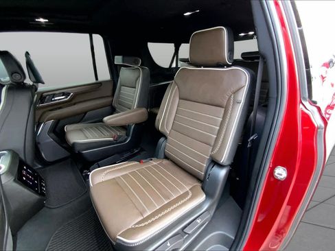 Used 2026 GMC Yukon XL Denali Ultimate AWD/4WD image 18