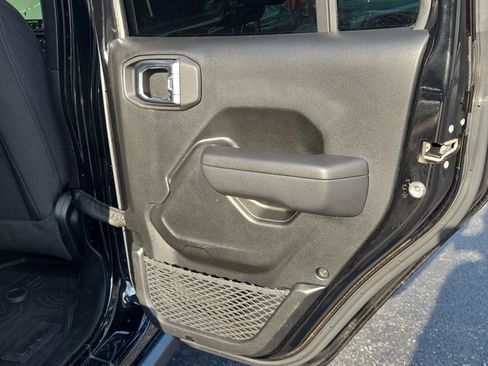 Certified 2022 Jeep Wrangler Unlimited Sport AWD/4WD image 20