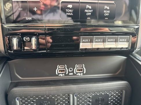 New 2026 RAM 2500 Laramie AWD/4WD image 23