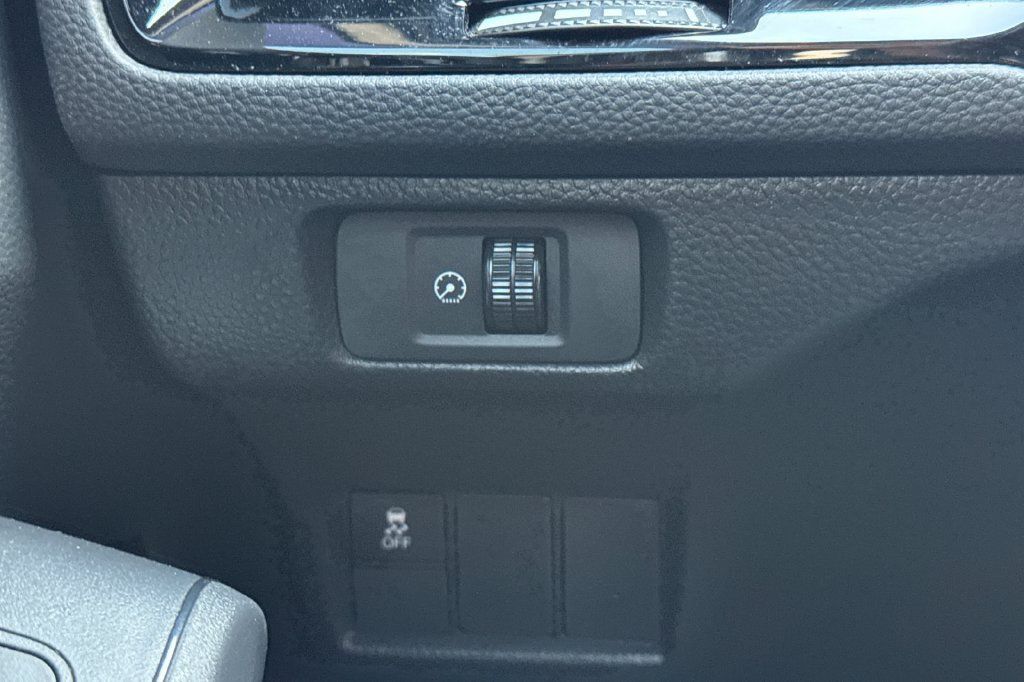Certified 2025 Honda Civic Sport image 31