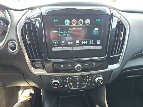 Used 2018 Chevrolet Traverse LT image 21