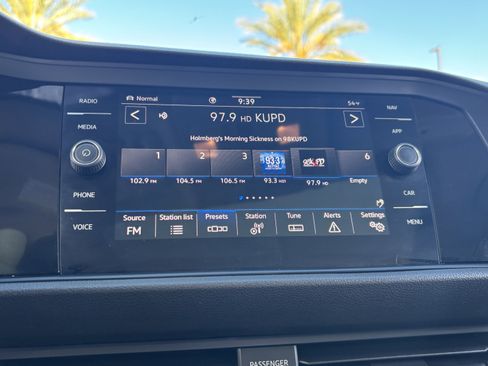 Used 2024 Volkswagen Jetta SEL image 21