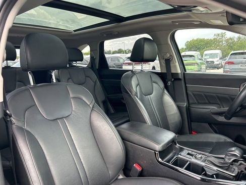 Used 2023 Kia Sorento SX image 38