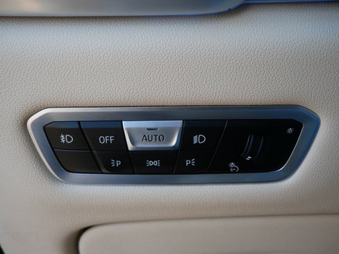 Used 2021 BMW X5 xDrive45e w/ Executive Package image 24