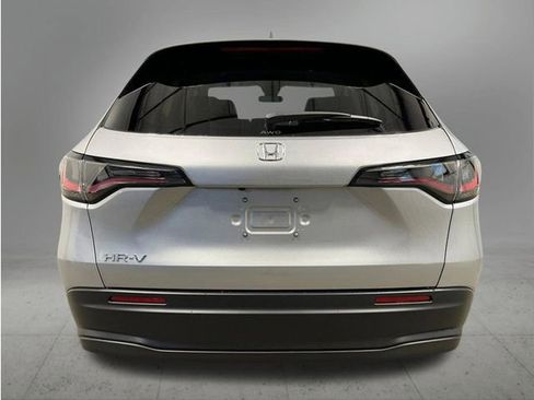 New 2026 Honda HR-V LX image 4