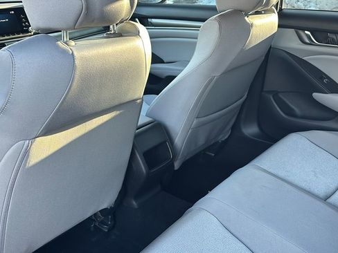 Used 2018 Honda Accord LX image 31