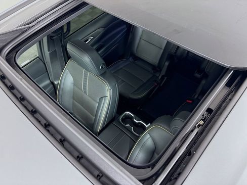 New 2026 Chevrolet Traverse High Country image 22