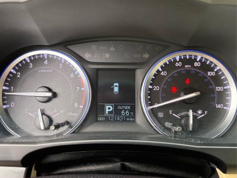 Used 2016 Toyota Highlander Plus AWD/4WD image 33