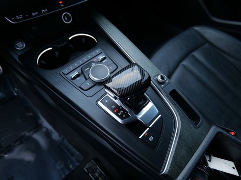 Used 2019 Audi A4 2.0T Premium image 30