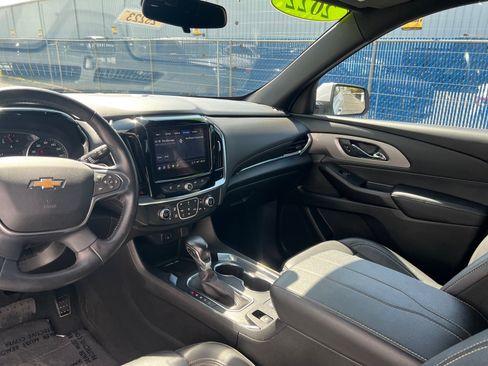 Used 2022 Chevrolet Traverse LT AWD/4WD image 18