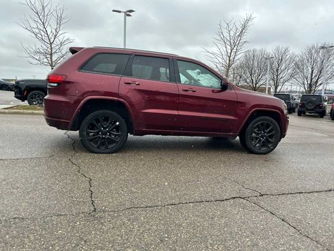 Certified 2021 Jeep Grand Cherokee Laredo X image 13