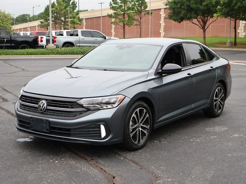 Used 2023 Volkswagen Jetta Sport FWD image 22