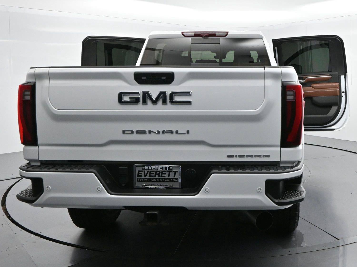 Used 2025 GMC Sierra 2500 Denali Ultimate AWD/4WD image 42