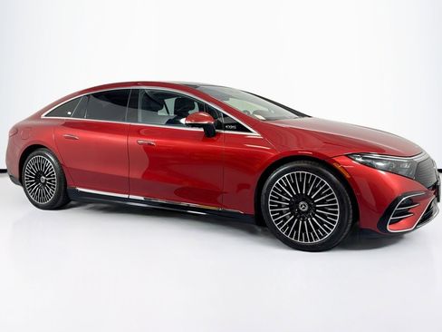 Certified 2023 Mercedes-Benz EQS 580 4MATIC Sedan image 3