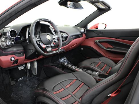 Certified 2023 Ferrari F8 Tributo RWD image 48