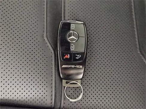 Used 2025 Mercedes-Benz GLE 53 AMG 4MATIC image 44