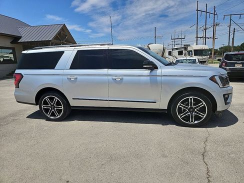 Used 2019 Ford Expedition Max Limited w/ Equipment Group 303A AWD/4WD image 9
