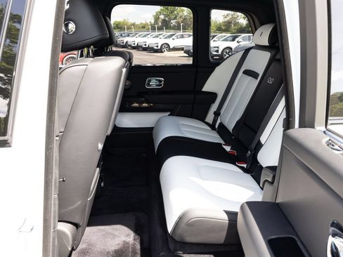 New 2027 Rolls-Royce Cullinan Black Badge AWD/4WD image 55