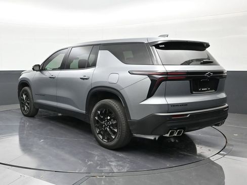 Used 2024 Chevrolet Traverse LS w/ Midnight/Sport Edition image 3