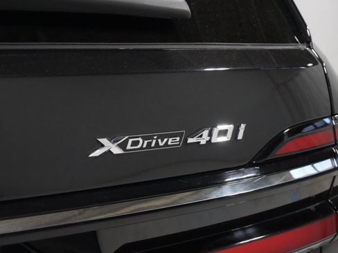 Used 2024 BMW X7 xDrive40i w/ Executive Package image 26