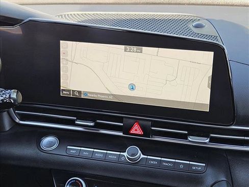 Used 2024 Hyundai Elantra SEL FWD image 19