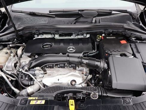 Used 2023 Mercedes-Benz GLA 250 4MATIC image 36