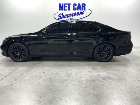 Used 2011 Lexus LS 460 w/ Comfort Pkg RWD image 6