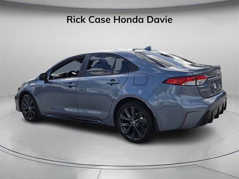 Used 2025 Toyota Corolla SE image 8